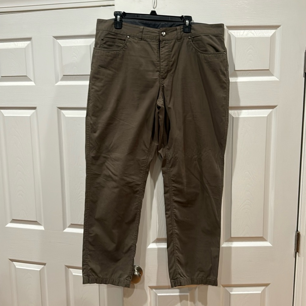 Mens Exofficio Insect Shield Pants, size 38.